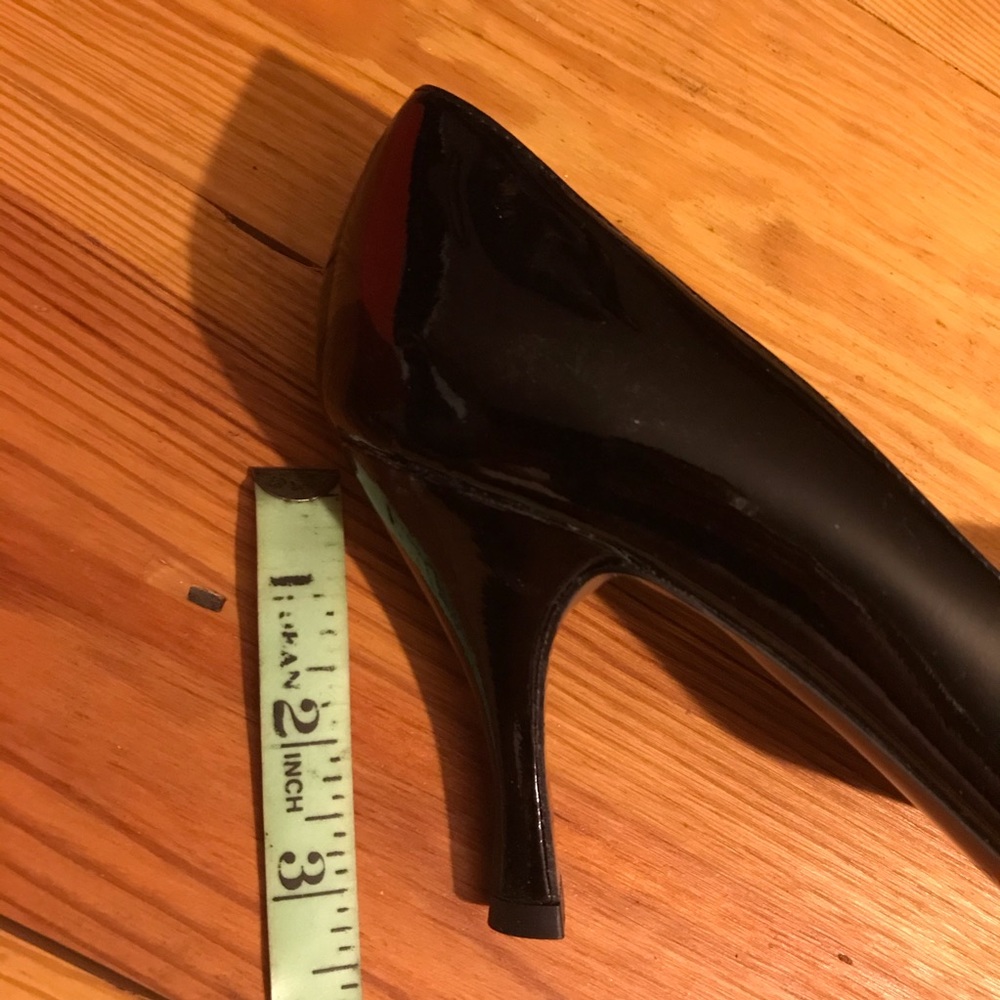 Claudia Ciuti Black Patent Leather Pumps, NWB, 7.5 - Picture 9 of 14